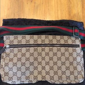 gucci vintage fanny pack